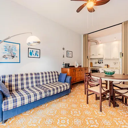 Palm House * Marina dʼAndora