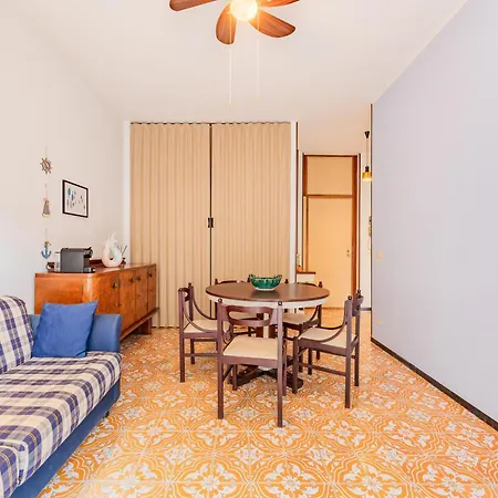 Palm House Daire Marina dʼAndora